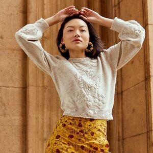 Eddy - Betts Floral Embroidered Cashmere Blend Sweater - Heathered Oatmeal